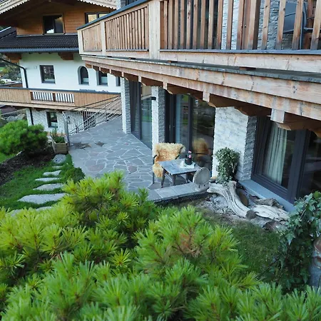 Widkal Apartment *